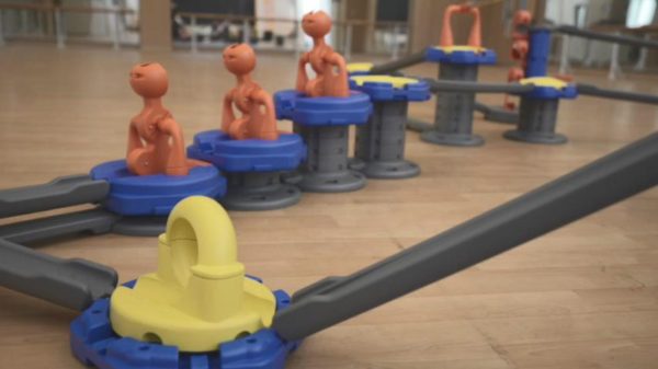 Modular rolling ball track STEM play system for children - view 1